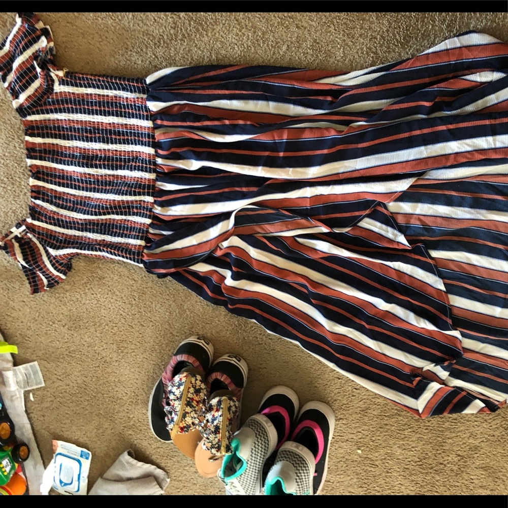 Women’s dress
